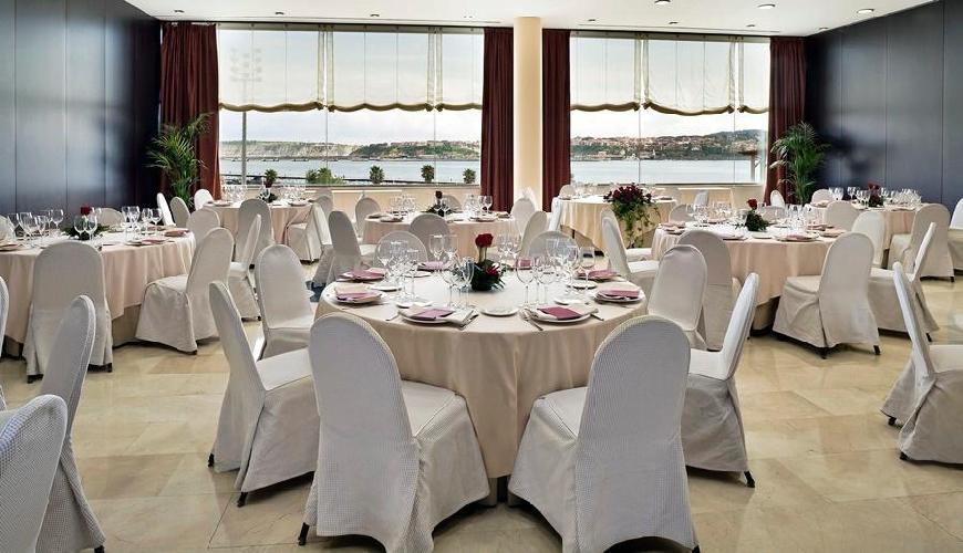 party and banquet event cleaning